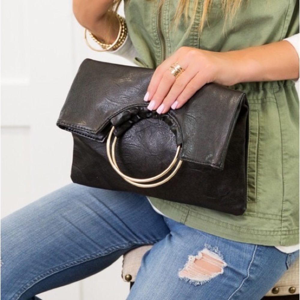 Elle Black O Ring Clutch Handbag w/Ruffle Accent